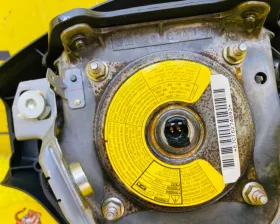 Подушка безопасности водителя Toyota