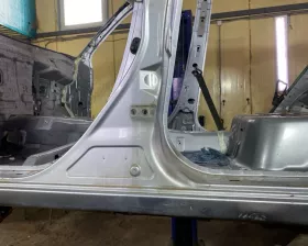 Порог кузова Toyota