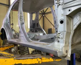 Порог кузова Toyota