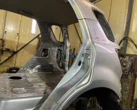Крыло заднее TOYOTA