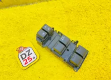 Блок управления стеклоподъемниками HONDA STEP WAGON SPADA 2015/Цвет PB87P 35750TAAJ011M1 RP4 L15B, передний правый