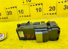 Блок управления стеклоподъемниками HONDA STEP WAGON SPADA 2015/Цвет PB87P 35750TAAJ011M1 RP4 L15B, передний правый