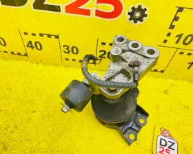 Подушка двигателя Honda
