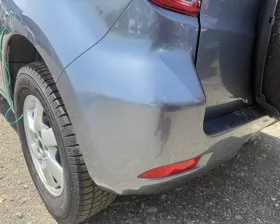 Бампер Toyota
