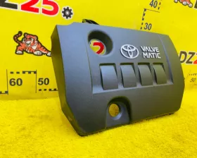 Пластиковая крышка на двс Toyota
