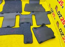 Коврики комплект TOYOTA ISIS 2012 ZGM15W 2ZRFAE