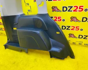 Обшивка багажника Toyota