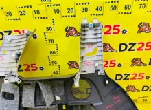 Обшивка багажника TOYOTA ISIS 2012 6473044510B0 ZGM15W 2ZRFAE, задняя правая
