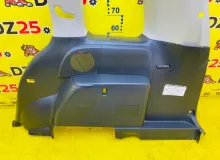 Обшивка багажника TOYOTA ISIS 2012 6473044510B0 ZGM15W 2ZRFAE, задняя правая
