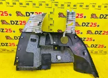 Обшивка багажника TOYOTA ISIS 2012 6473044510B0 ZGM15W 2ZRFAE, задняя правая