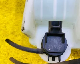 Бачок стеклоомывателя Toyota