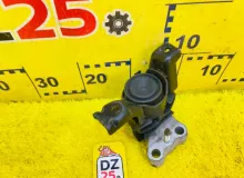 Подушка двигателя TOYOTA ISIS 2012 1230537230 ZGM15W 2ZRFAE, передняя правая