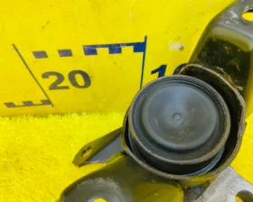 Подушка двигателя Toyota