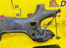Балка под двс TOYOTA ISIS 2012 5120120370 ZGM15W 2ZRFAE, передняя