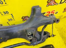 Балка под двс TOYOTA ISIS 2012 5120120370 ZGM15W 2ZRFAE, передняя