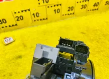 Шлейф-лента руля TOYOTA ISIS 2012 8430652090 ZGM15W 2ZRFAE, передняя