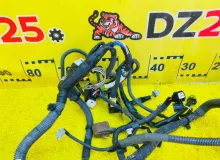 Коса под капот TOYOTA ISIS 2012 8211544121 ZGM15W 2ZRFAE, передняя