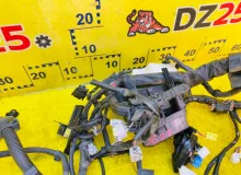 Коса под капот TOYOTA ISIS 2012 8211544121 ZGM15W 2ZRFAE, передняя