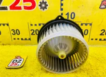 Мотор печки TOYOTA ISIS 2012 8710344081 ZGM15W 2ZRFAE, передний