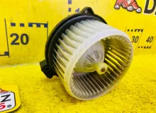 Мотор печки TOYOTA ISIS 2012 8710344081 ZGM15W 2ZRFAE, передний