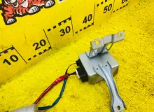 Рулевая колонка TOYOTA ISIS 2012 4525044130 ZGM15W 2ZRFAE, передняя