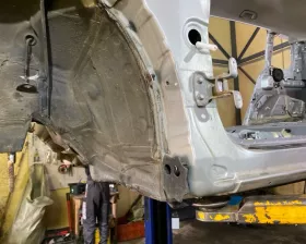 Порог кузова Toyota