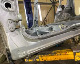 Порог кузова Toyota