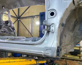 Порог кузова Toyota