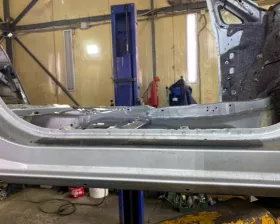 Порог кузова Toyota