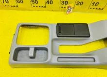 Бардачок между сиденьями MAZDA BONGO FRIENDEE 1995 S09A64320B52 SGLR WLT, передний
