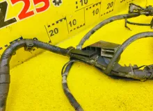 Коса под капот MAZDA BONGO FRIENDEE 1995 S09S67010B SGLR WLT, передняя