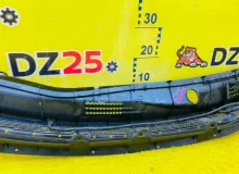 Жабо NISSAN WINGROAD 2009/Цвет QX1 66862JJ00A Y12 HR15DE, переднее