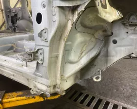 Лонжерон NISSAN