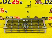Решетка радиатора TOYOTA LAND CRUISER 1995 5310160130 HDJ81V 1HDFT, передняя