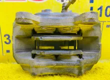 Суппорт TOYOTA LAND CRUISER 1995 4775060060 HDJ81V 1HDFT, передний левый