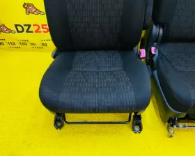 СИДЕНИЕ ПАРА TOYOTA