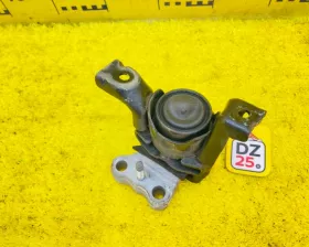 Подушка двигателя TOYOTA