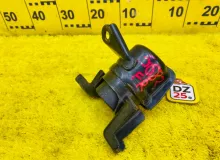 Подушка двигателя TOYOTA ISIS 2011/Цвет 1F7 1230537230 ZGM15W 2ZRFAE, передняя правая