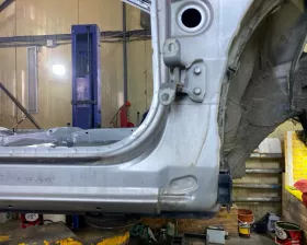 Порог кузова Toyota
