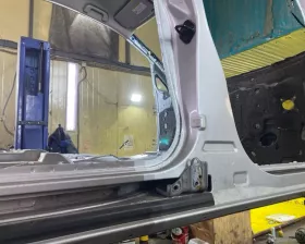 Порог кузова Toyota