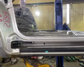 Порог кузова Toyota