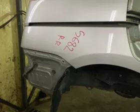 Крыло заднее TOYOTA