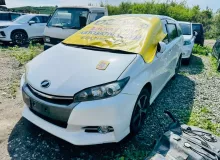 Решетка радиатора TOYOTA WISH 2013 5310168020 ZGE20W 2ZRFAE, передняя