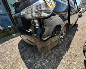 Бампер Toyota