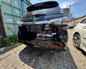 Бампер Toyota