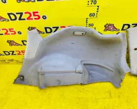 Обшивка багажника Toyota