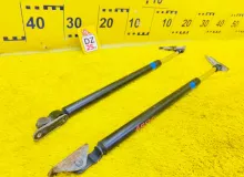 Амортизатор задней двери TOYOTA NADIA 1999/Цвет 1C0 6896044050 SXN10 3SFE, задний