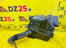 Корпус воздушного фильтра TOYOTA NADIA 1999/Цвет 1C0 1770074581 SXN10 3SFE, передний