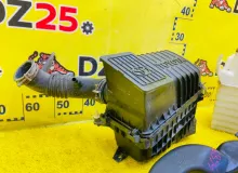 Корпус воздушного фильтра TOYOTA NADIA 1999/Цвет 1C0 1770074581 SXN10 3SFE, передний