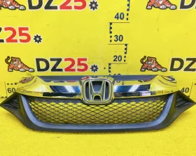 Решетка радиатора HONDA